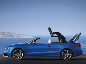 Audi RS5 Cabriolet 2012 года  (WW)